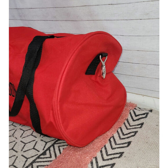 THIRTY-ONE BAGS SMALL RED DUFFLE TOTE BAG IN RED, W "LANDON" in BLACK - Picture 4 of 16